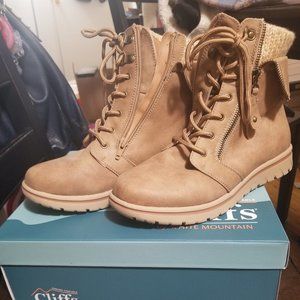 Cliff's 9M Hope Boots